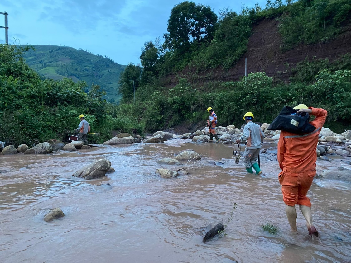 Xí Nghiệp Dịch vụ Điện lực Điện Biên hoàn thành thí nghiệm định kỳ thiết bị và sửa chữa bảo dưỡng theo phương pháp CBM tại địa bàn Huyện Tuần Giáo, Tỉnh Điện Biên